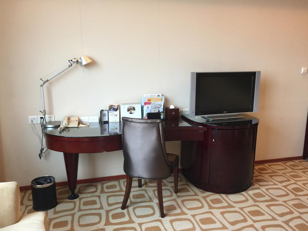 Runyang Huanlong Hotel Zhenjiang  Extérieur photo
